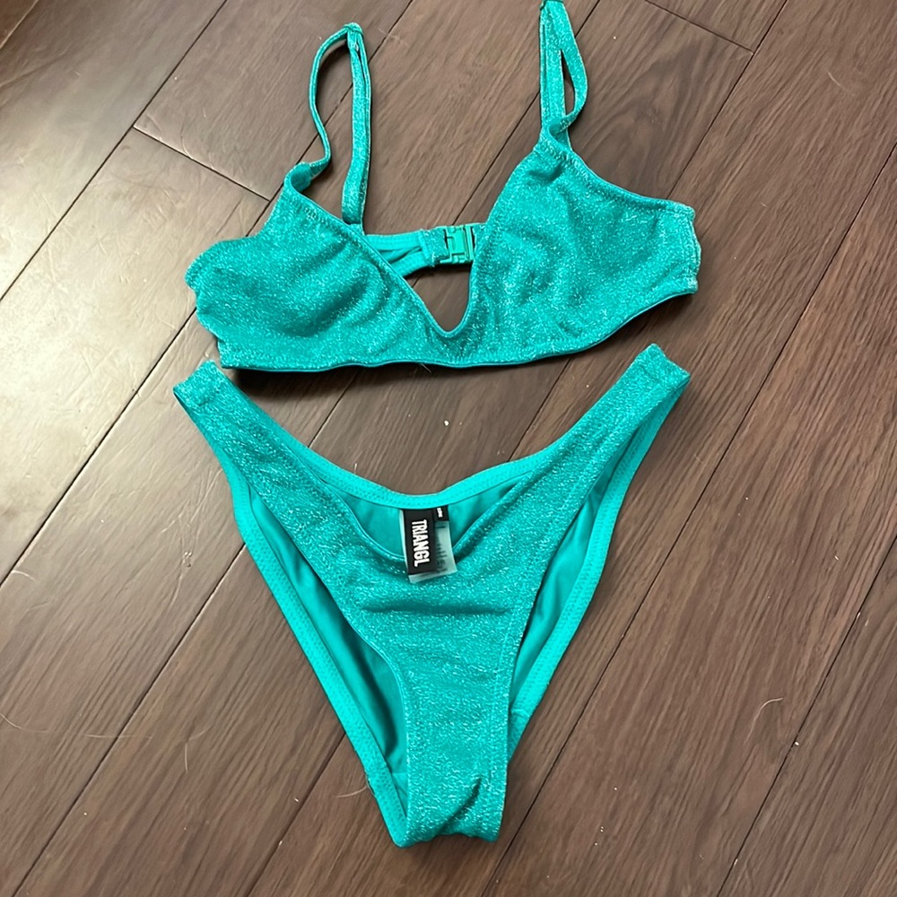 Green triangl bathing suit xxs